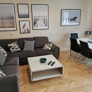 Horizon Lu By The Sea Apartament